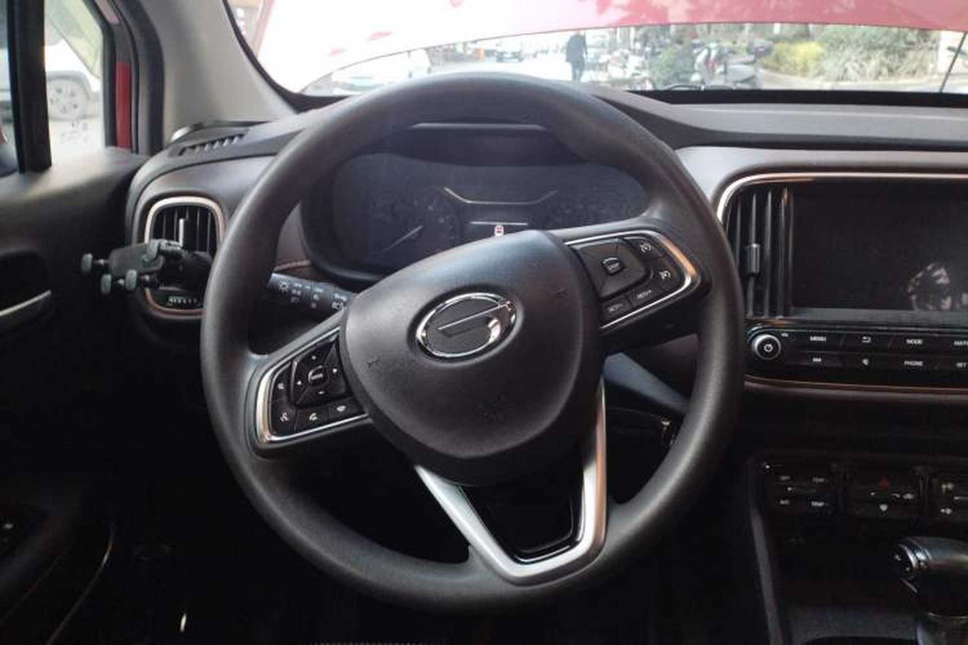 Used GAC Trumpchi GS3 2017 150N Automatic Elite Edition Steering Wheel