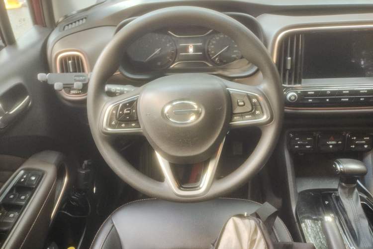 Used GAC Trumpchi GS3 2017 150N Automatic Elite Edition Steering Wheel
