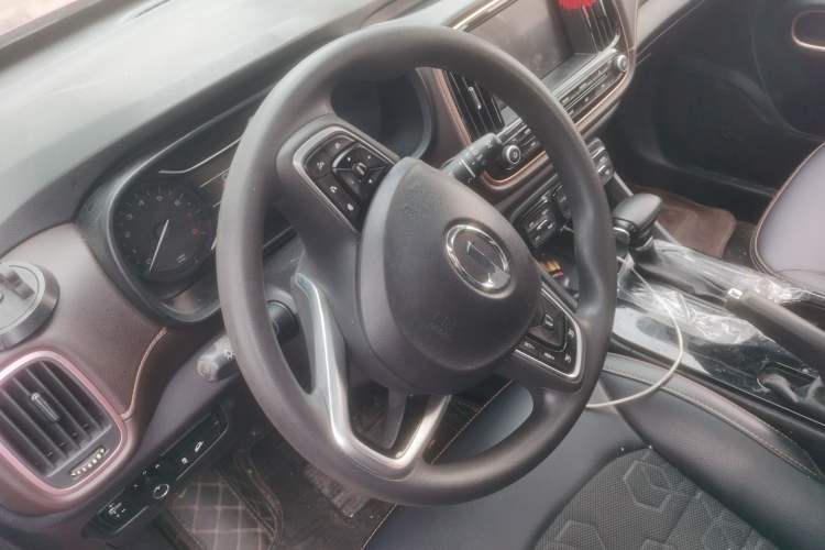 Used GAC Trumpchi GS3 2017 150N Automatic Elite Edition Steering Wheel