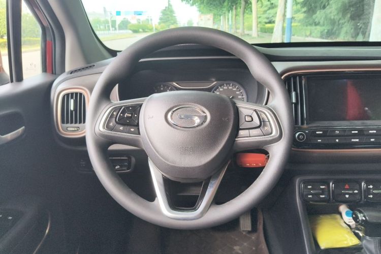 Used GAC Trumpchi GS3 2017 150N Automatic Elite Edition Steering Wheel
