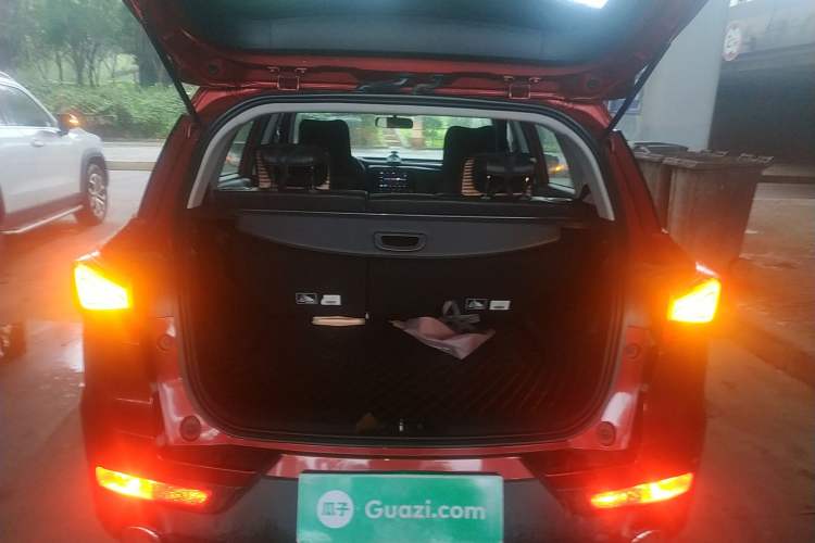 Used GAC Trumpchi GS3 2017 200T Automatic Elite Edition Trunk