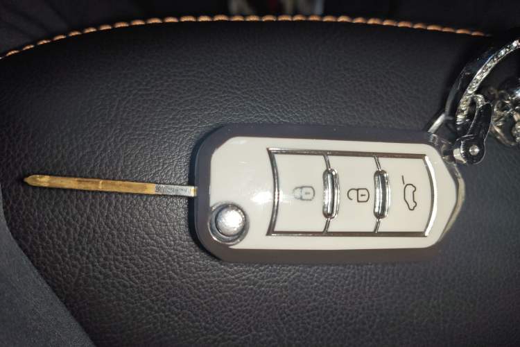 Used GAC Trumpchi GS3 2017 150N Automatic Elite Edition Vehicle Key