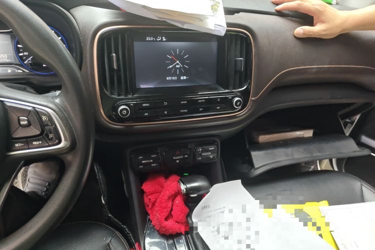Used GAC Trumpchi GS3 2017 150N Automatic Elite Edition Audio And AC Panel