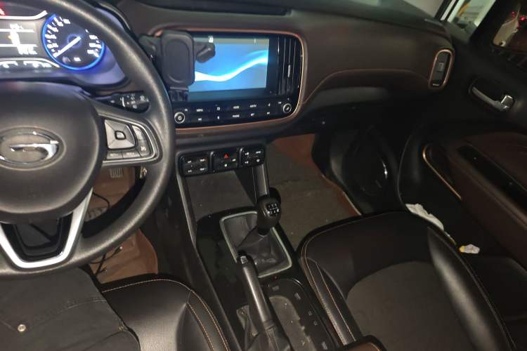 Used GAC Trumpchi GS3 2017 150N Manual Elite Edition Audio And AC Panel