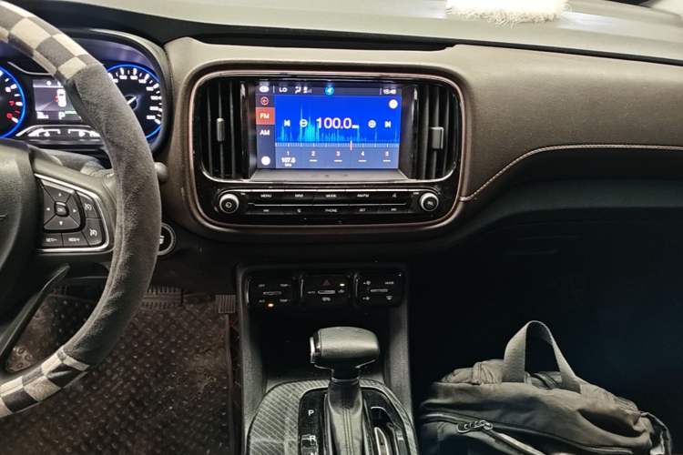 Used GAC Trumpchi GS3 2017 200T Automatic Luxury Edition Audio And AC Panel