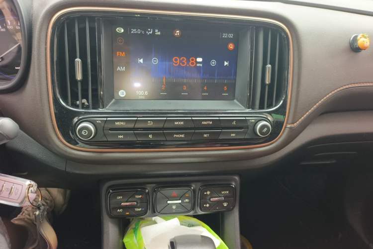 Used GAC Trumpchi GS3 2017 150N Automatic Elite Edition Audio And AC Panel