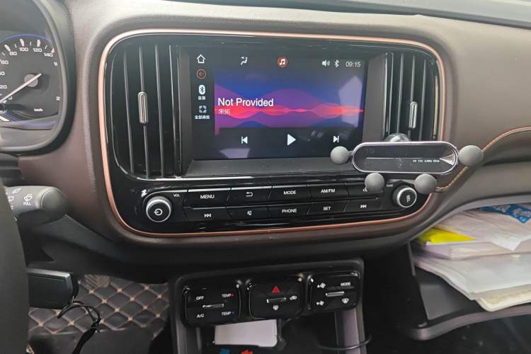 Used GAC Trumpchi GS3 2017 150N Manual Elite Edition Audio And AC Panel