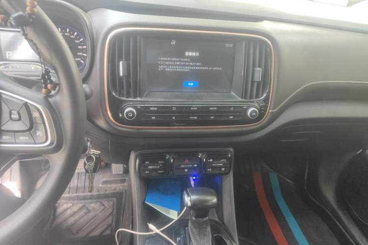 Used GAC Trumpchi GS3 2017 150N Automatic Elite Edition Audio And AC Panel