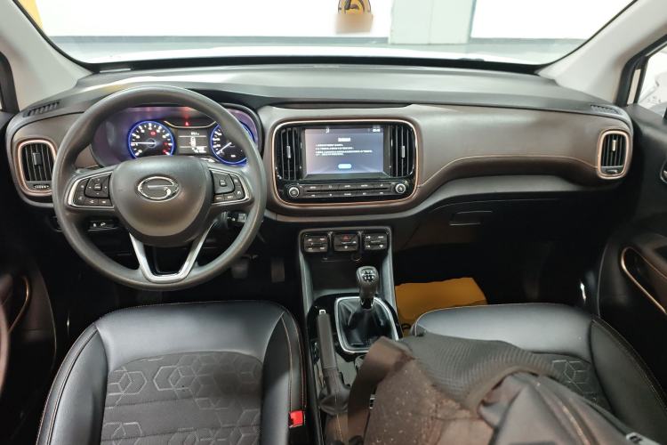 Used GAC Trumpchi GS3 2017 150N Manual Elite Edition Center Console