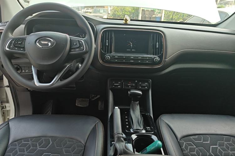 Used GAC Trumpchi GS3 2017 150N Automatic Elite Edition Center Console