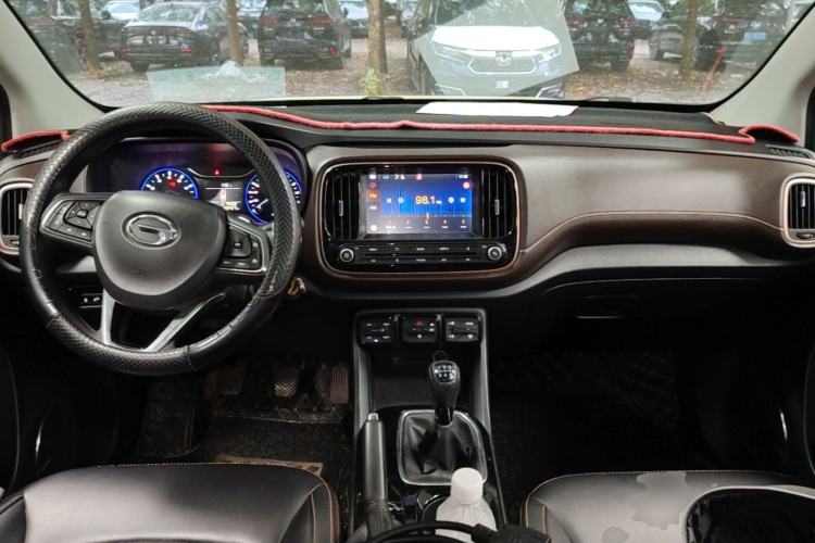 Used GAC Trumpchi GS3 2017 150N Manual Elite Edition Center Console