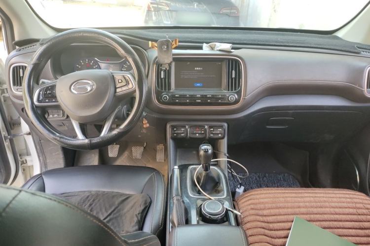 Used GAC Trumpchi GS3 2017 150N Manual Elite Edition Center Console