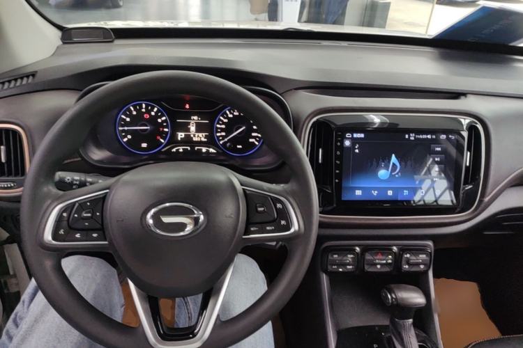 Used GAC Trumpchi GS3 2017 150N Automatic Elite Edition Center Console