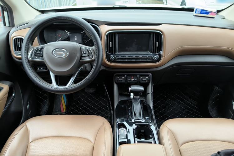 Used GAC Trumpchi GS3 2017 200T Automatic Luxury Edition Center Console