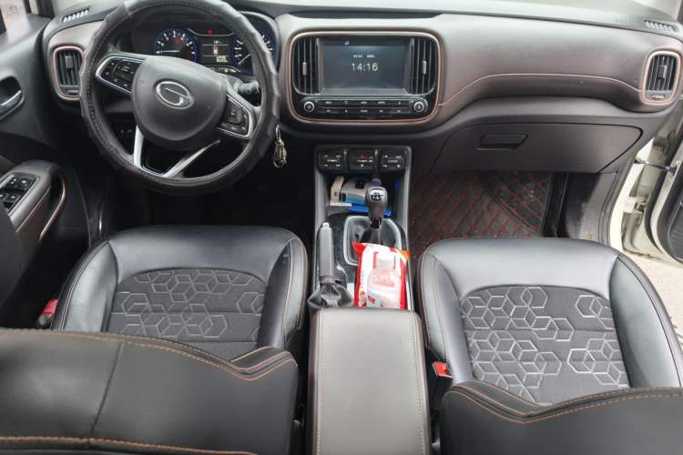 Used GAC Trumpchi GS3 2017 150N Manual Elite Edition Center Console