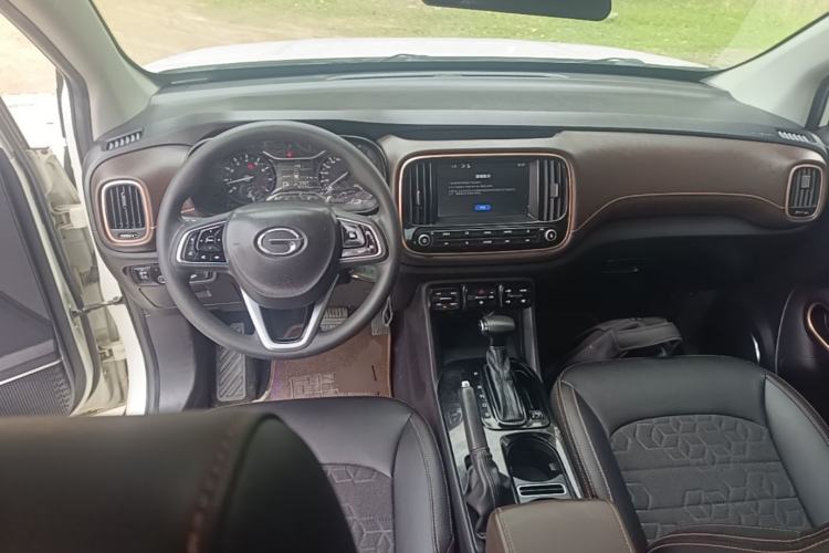 Used GAC Trumpchi GS3 2017 150N Automatic Elite Edition Center Console