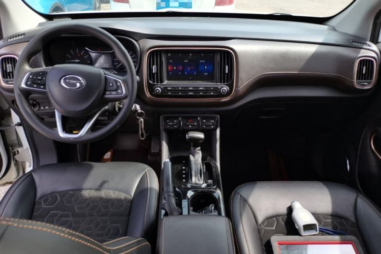 Used GAC Trumpchi GS3 2017 150N Automatic Elite Edition Center Console