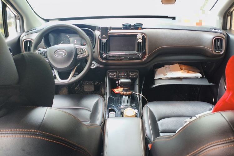Used GAC Trumpchi GS3 2017 200T Automatic Luxury Edition Center Console
