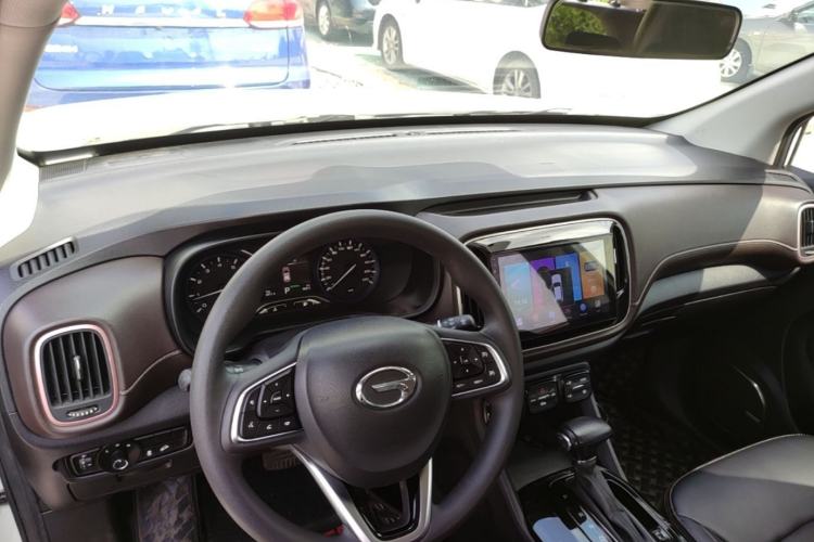 Used GAC Trumpchi GS3 2017 200T Automatic Luxury Edition Center Console