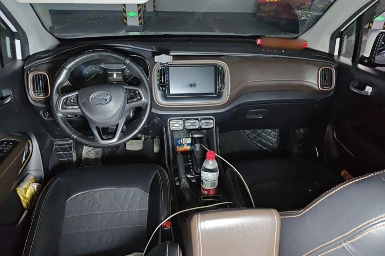 Used GAC Trumpchi GS3 2017 150N Automatic Elite Edition Center Console