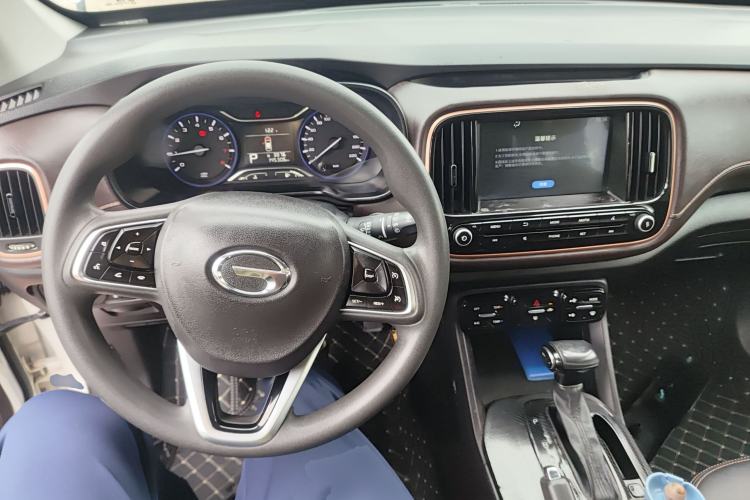 Used GAC Trumpchi GS3 2017 150N Automatic Elite Edition Center Console
