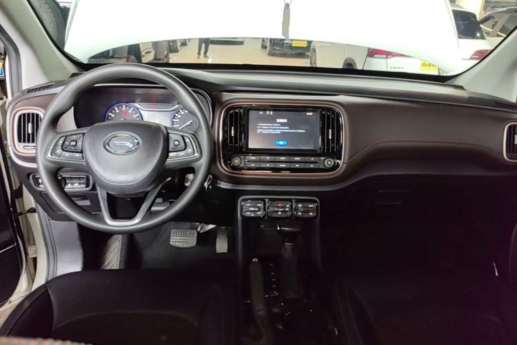 Used GAC Trumpchi GS3 2017 150N Automatic Elite Edition Center Console
