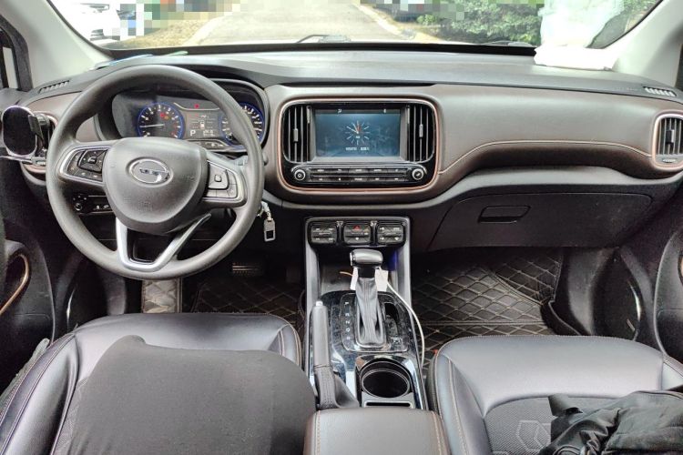 Used GAC Trumpchi GS3 2017 150N Automatic Elite Edition Center Console