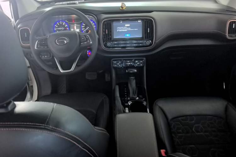 Used GAC Trumpchi GS3 2017 150N Automatic Elite Edition Center Console