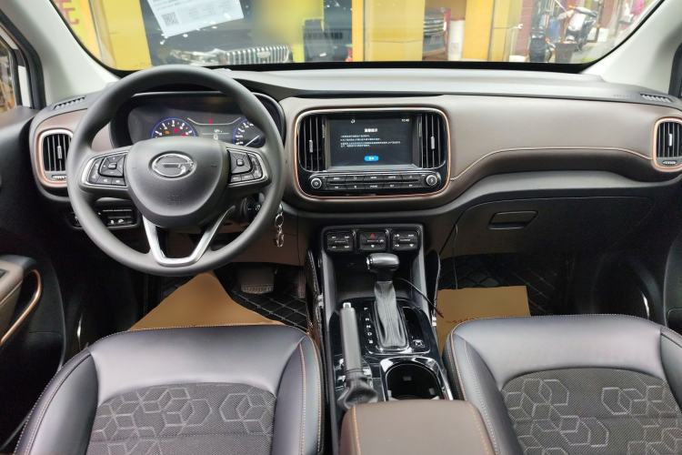 Used GAC Trumpchi GS3 2017 150N Automatic Elite Edition Center Console