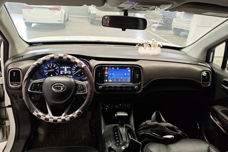 Used GAC Trumpchi GS3 2017 200T Automatic Luxury Edition Center Console