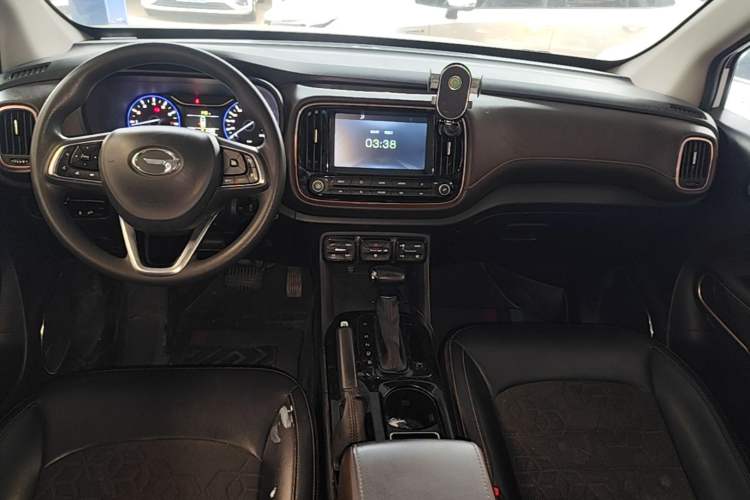 Used GAC Trumpchi GS3 2017 150N Automatic Elite Edition Center Console