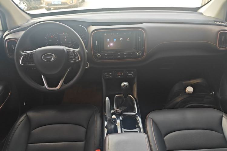 Used GAC Trumpchi GS3 2017 150N Manual Luxury Edition Center Console