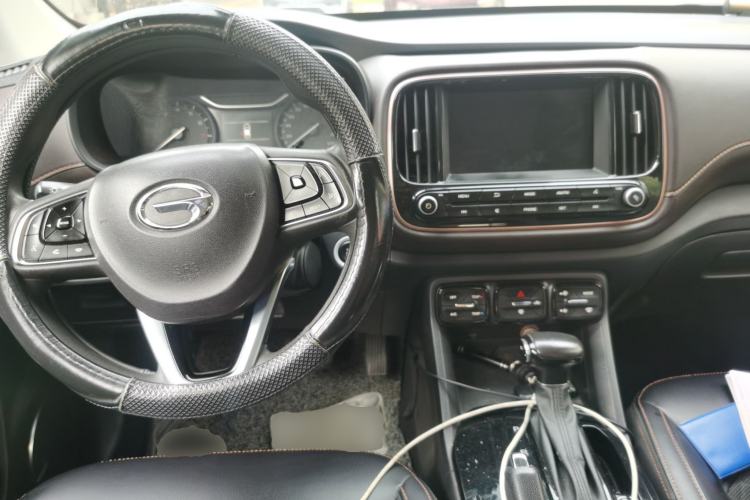 Used GAC Trumpchi GS3 2017 200T Automatic Elite Edition Center Console