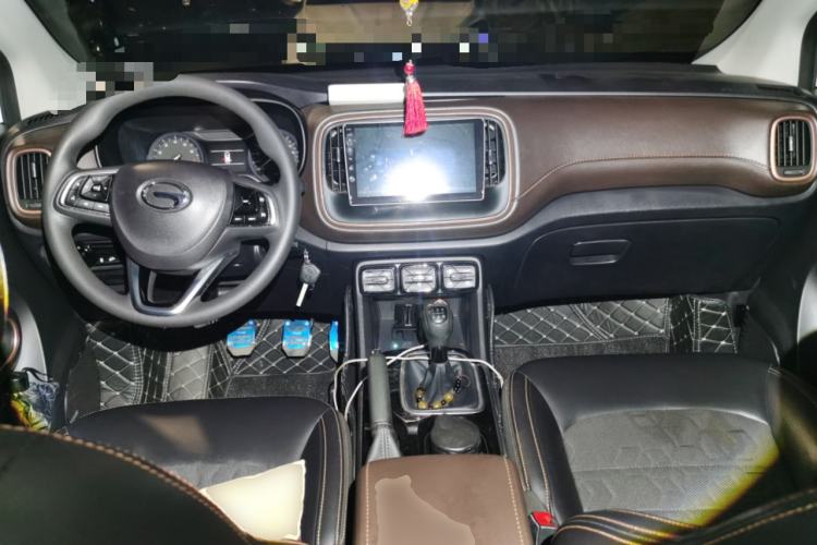 Used GAC Trumpchi GS3 2017 150N Manual Elite Edition Center Console