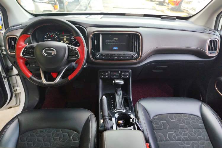 Used GAC Trumpchi GS3 2017 200T Automatic Elite Edition Center Console