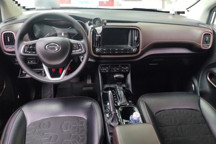 Used GAC Trumpchi GS3 2017 200T Automatic Elite Edition Center Console