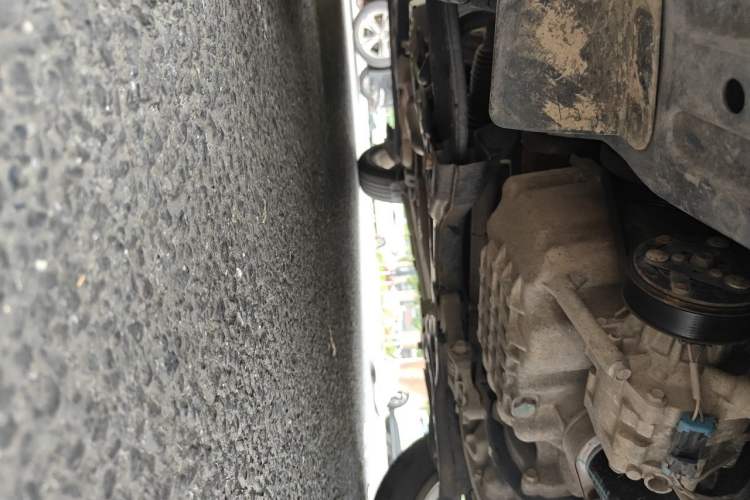 Used GAC Trumpchi GS3 2017 200T Automatic Elite Edition Chassis Front Right