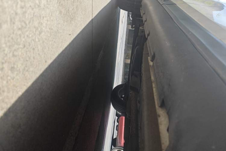 Used GAC Trumpchi GS3 2017 150N Automatic Elite Edition Chassis Front Right