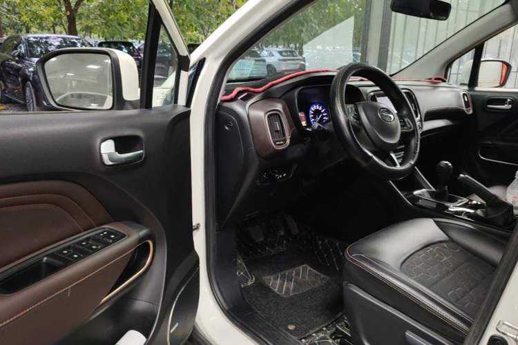 Used GAC Trumpchi GS3 2017 150N Manual Elite Edition Driver Seat