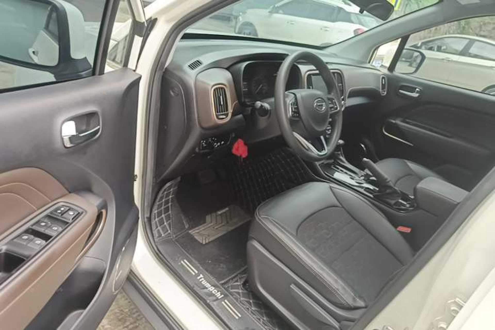 Used GAC Trumpchi GS3 2017 150N Automatic Elite Edition Driver Seat