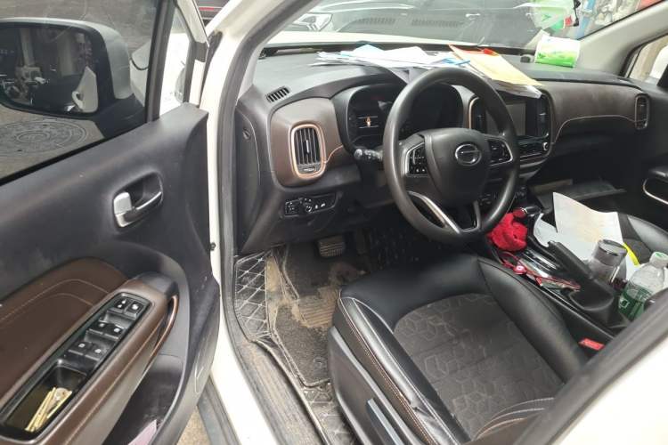 Used GAC Trumpchi GS3 2017 150N Automatic Elite Edition Driver Seat