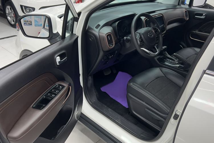 Used GAC Trumpchi GS3 2017 200T Automatic Elite Edition Driver Seat