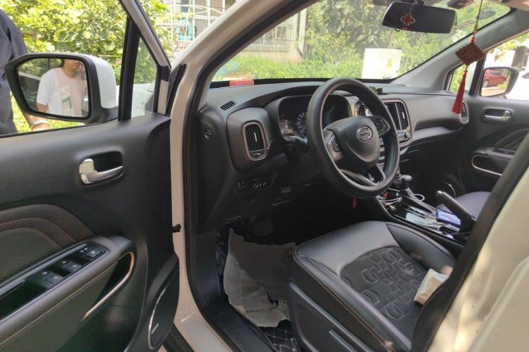 Used GAC Trumpchi GS3 2017 150N Automatic Elite Edition Driver Seat