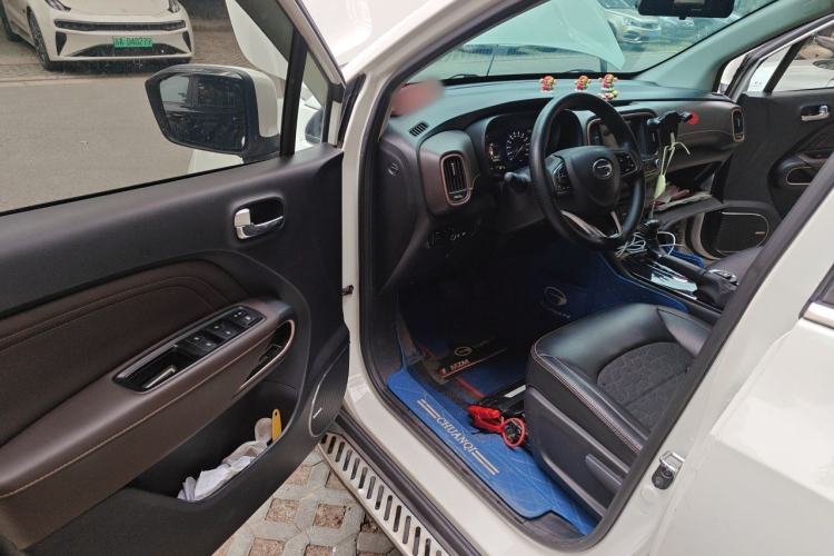 Used GAC Trumpchi GS3 2017 200T Automatic Elite Edition Driver Seat