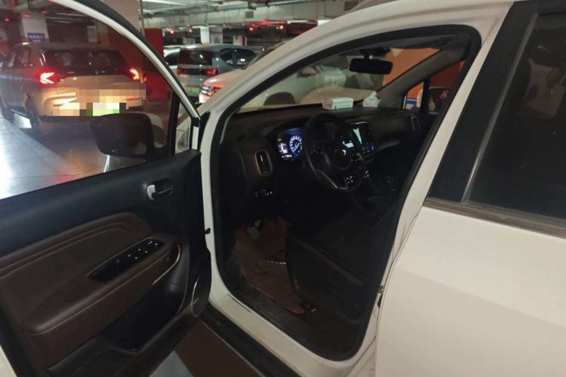 Used GAC Trumpchi GS3 2017 150N Manual Elite Edition Driver Seat