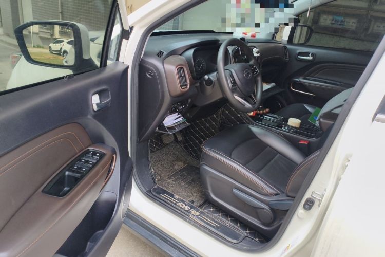 Used GAC Trumpchi GS3 2017 200T Automatic Luxury Edition Driver Seat