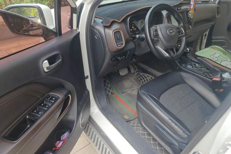 Used GAC Trumpchi GS3 2017 200T Automatic Elite Edition Driver Seat