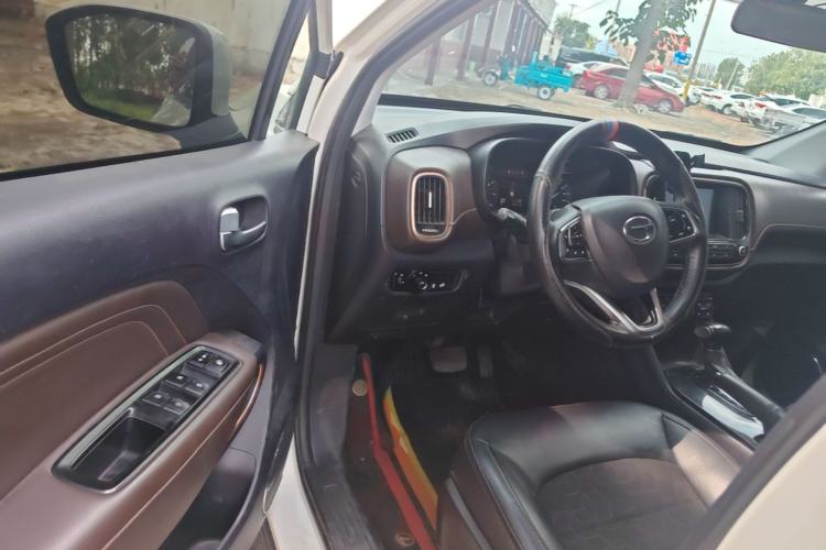 Used GAC Trumpchi GS3 2017 150N Automatic Elite Edition Driver Seat