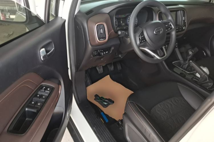 Used GAC Trumpchi GS3 2017 150N Manual Elite Edition Driver Seat