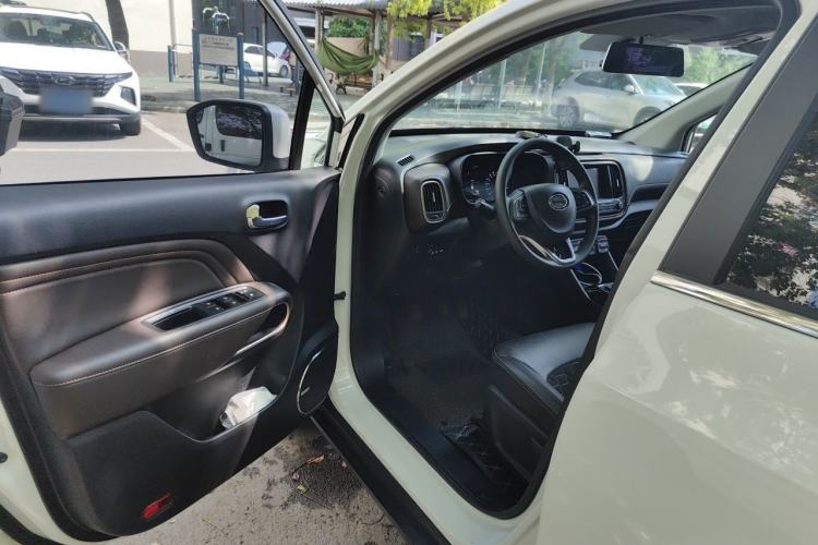 Used GAC Trumpchi GS3 2017 150N Manual Elite Edition Driver Seat
